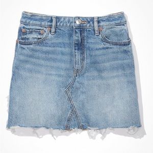American Eagle Denim Skirt, size 2, like new-only worn once!